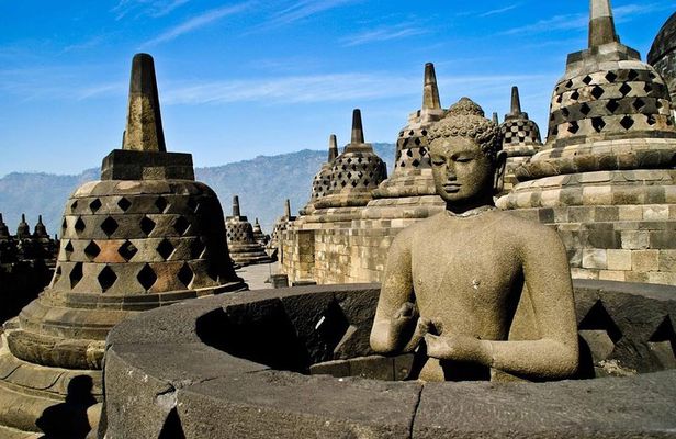 Borobudur, Merapi Jeep & Prambanan Private Tour