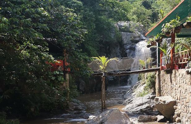 Quimixto & Los Arcos Adventure Tour