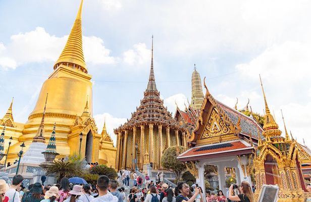Private Grand Palace and Temple of Emerald Buddha & All Bangkok Highlights 