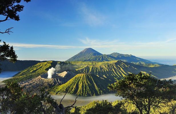 2Days/1Night Bromo Private Tour with Hotel