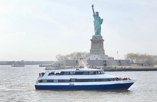New York City Skyline and Statue of Liberty Cruise