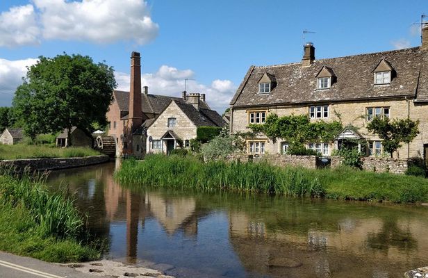 The Charming Cotswolds Private Black Taxi Tour from London