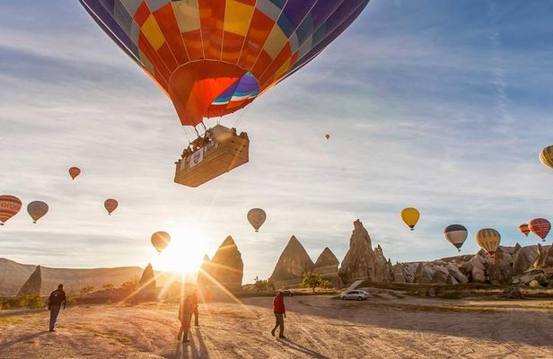 Cappadocia Hot Air Balloon Tour Over Fairychimneys