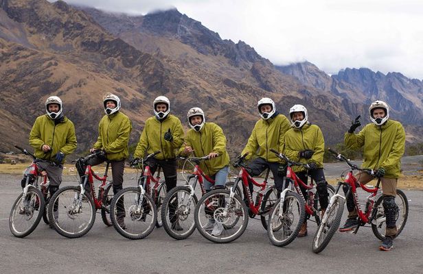 Inca Jungle Trail to Machu Picchu: 4-Day Tour