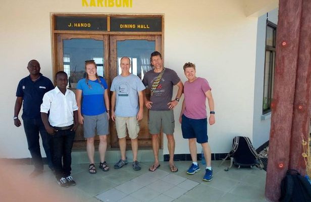4 days Luxury Safari to Ngorongoro Crater & Serengeti National park
