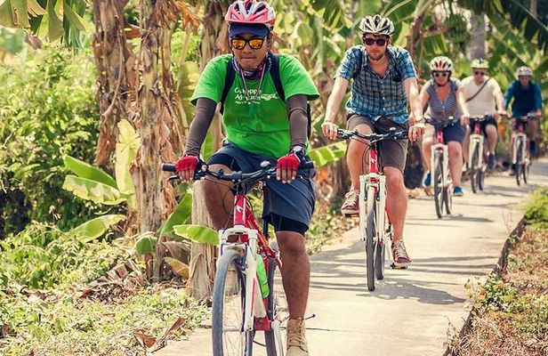 Full-Day Guided Bike Tour of Bangkok's Peripheral Trails