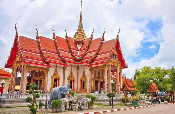 Beautiful Phuket City Tour