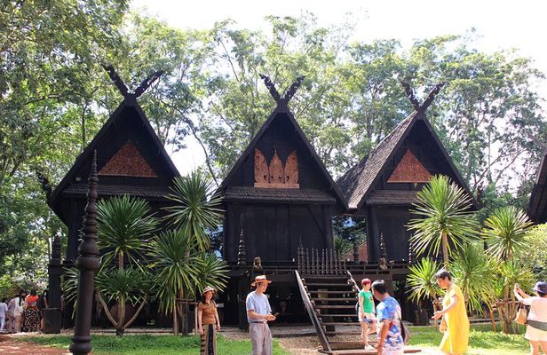 Chiang Rai Day Tour from Chiang Mai: White Temple & More w/ Lunch