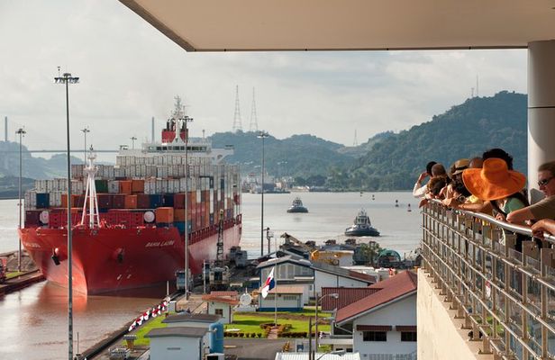 Private Panama Canal, and City Tour
