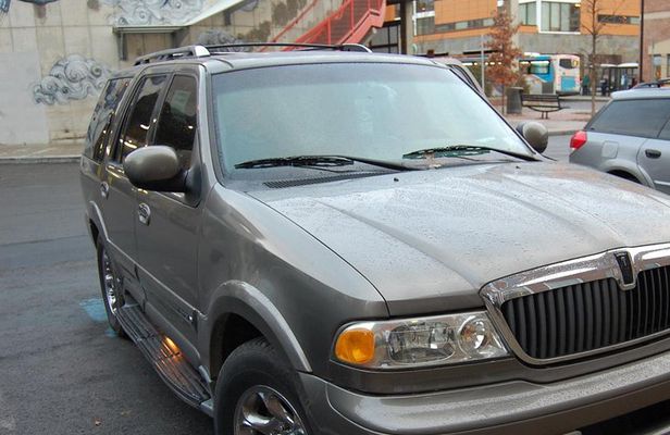 All day Guided Winery Transport for Six