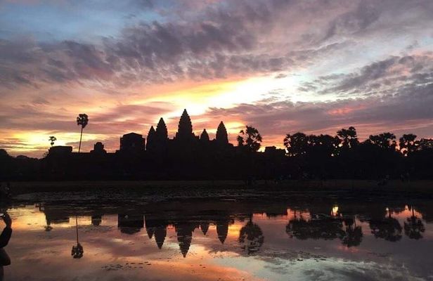 ViP Sunrise Full Day Angkor Wat tour