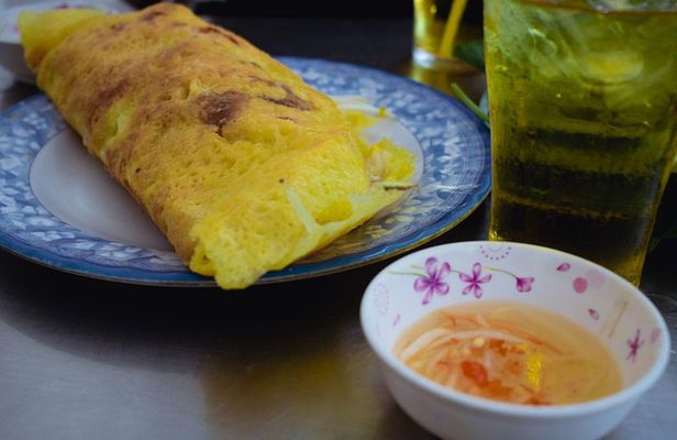 Private Premium Foodie Walk: 11 Must-Try Street Food Tasting