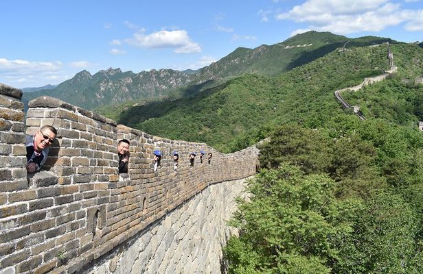 Private Mutianyu Great Wall and Summer Palace English Speaking Driver Transfer 
