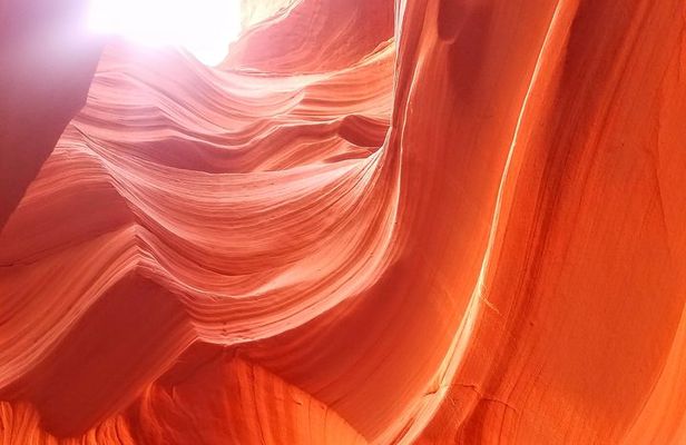 Antelope Canyon, Horseshoe Bend and Lake Powell Tour from Las Vegas