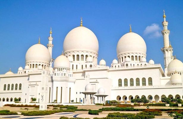 Abu Dhabi and Grand Mosque Tour
