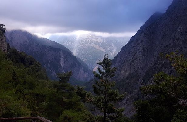 SAMARIA GORGE adventure by local guide.