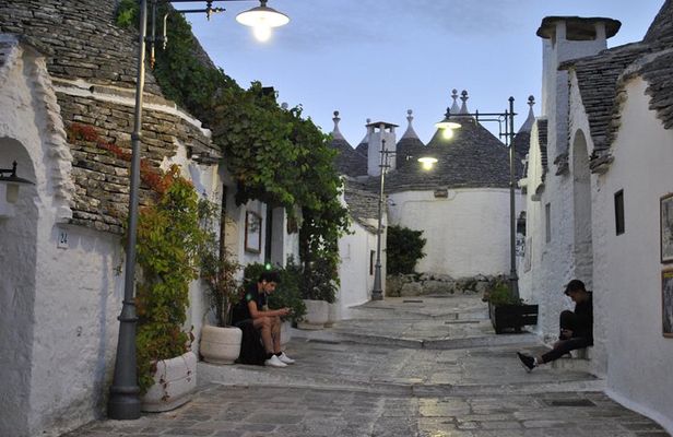 Alberobello Half- Day Tour with extravergine olive oil and Liquores tasting.