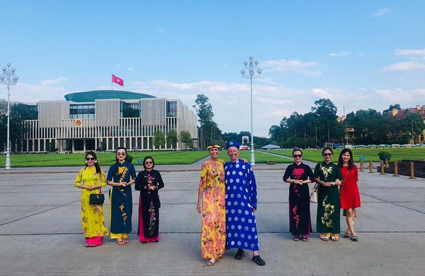 Ao dai Vietnam photograph tour with private car 
