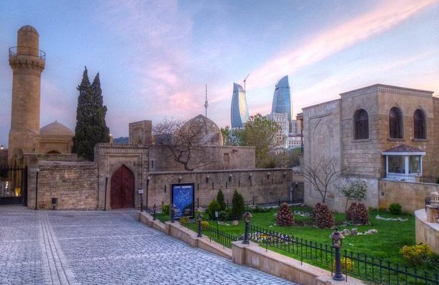 Baku old city tour