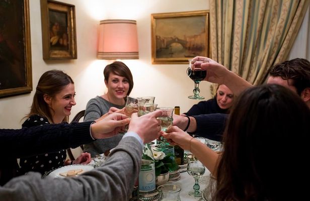 Dining Experience at a local's Home in Campofelice di Roccella with Show Cooking