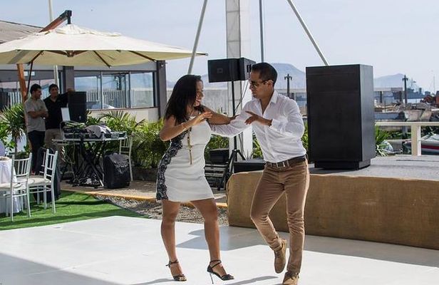 Private salsa and bachata class