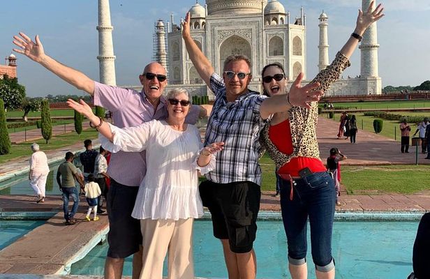 TajMahal Private Tour By Car from Delhi