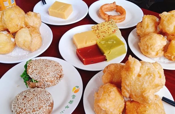 Private Beijing Food Tour in Traditional Hutongs