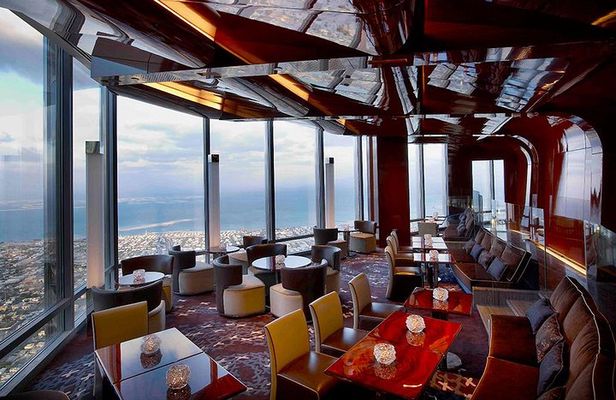 DINE experience at Burj Khalifa with DISCOVER DUBAI by NIGHT