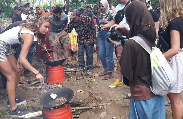 A Day Being Coffee And Batik Maker