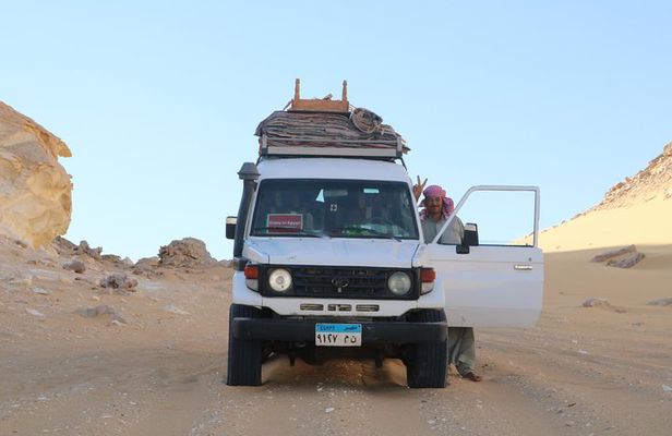 Bahariya Oasis: Desert Tour Package 1 Night / 2 Days From Cairo
