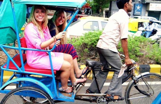 City Tour of Old & New Delhi - Experience the best of Delhi!