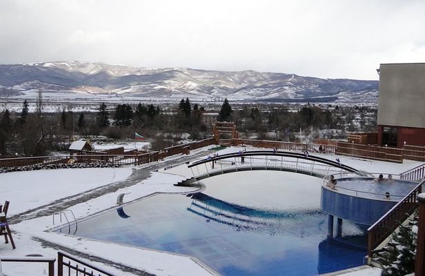 From Borovets: Thermal Pool Escape & Aqua Club Visit