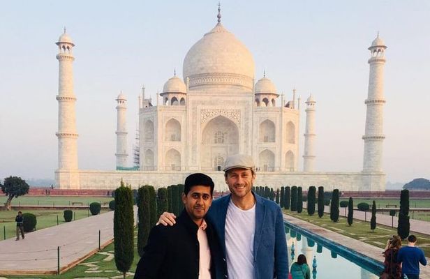 Overnight Agra Taj Mahal Tour From Delhi