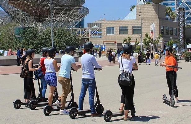 Electric Scooter Tour: Old Town Tour - 1,5-Hour of Magic!