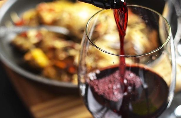 Wine Tasting in Rome with delectable meats and cheeses