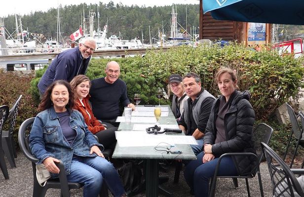 A Magic Day on Salt Spring Island-Private tour (8 hrs)