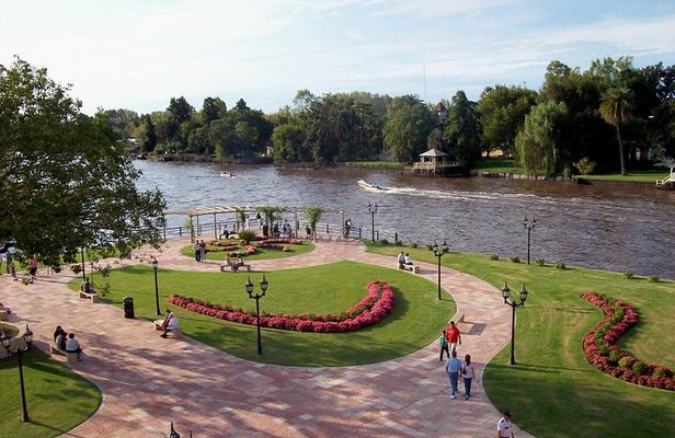Delta Premium sailing tour and highlights of the Tigre city - for small groups