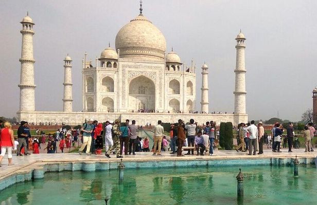4 days Golden Triangle tour of Delhi, Taj Mahal in Agra & Jaipur with Guide