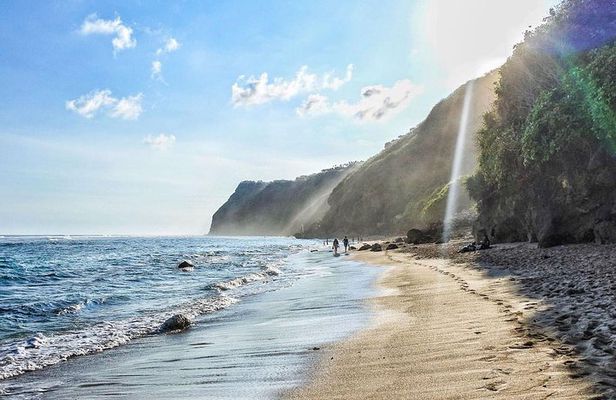 Famous Beaches of BALI with Uluwatu Sunset Point