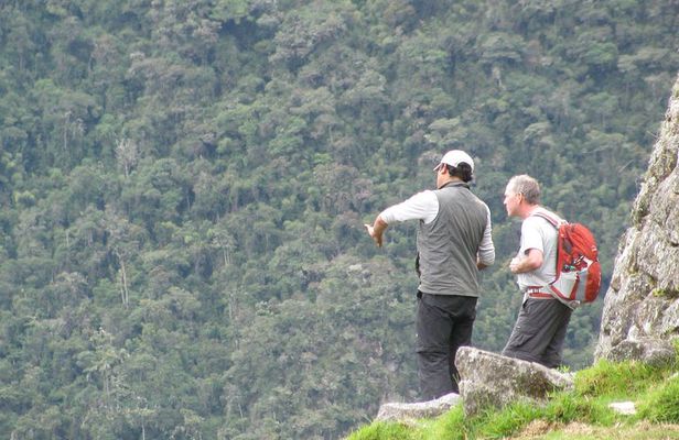 Machu Picchu Private Tour: Expert Guide & Professional Photos