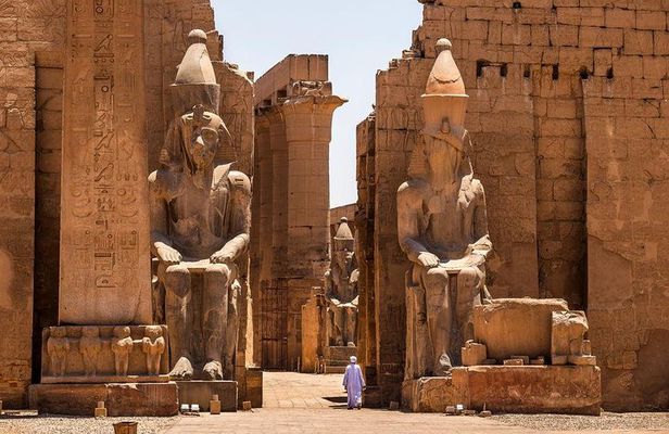 East and West Banks of Luxor: Full Day Tour from Hurghada