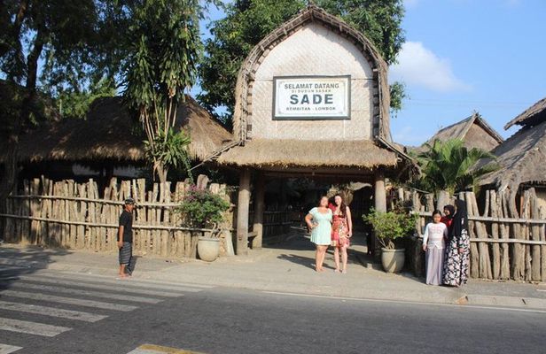 Lombok Private Tour Waterfall And Traditional Village Including Beach