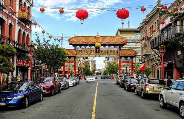 Two-Hour Luxury City Tour of Victoria