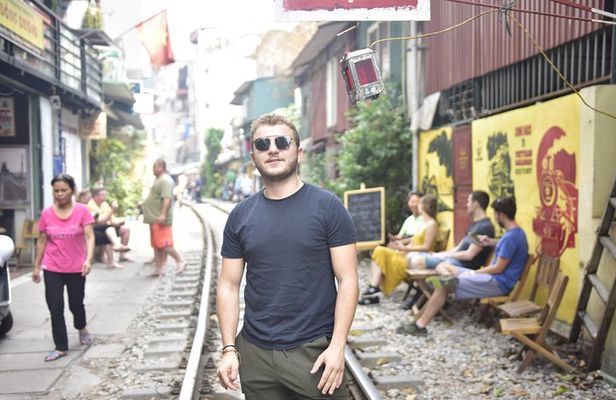 Hanoi is a fantastic train track.