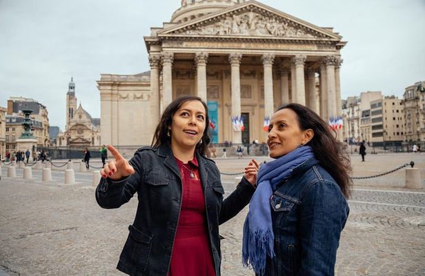 Private Tour: Secrets of Notre Dame & Latin Quarter with a Local