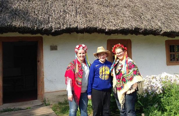 Private Guided Tour to Pirogovo Open-Air Museum from Kyiv