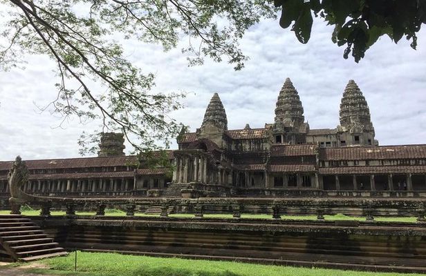 Private 03 Day Tour- Fully experienced Trip to Ancient Temples
