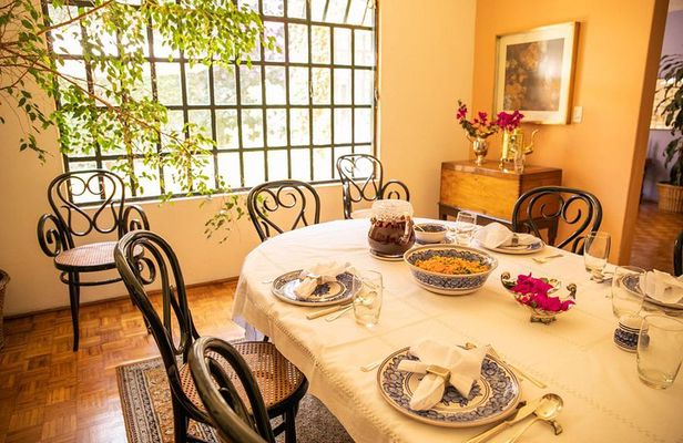 Gourmet Home Dining Experience in Mexico City with Margarita