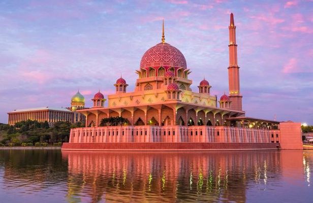 Putrajaya, Batu Caves & Kuala Lumpur City Full-Day (10-Hrs)
