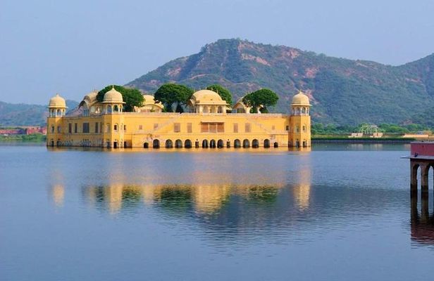 7 Day Private Golden Triangle Tour to Agra and Jaipur From Delhi